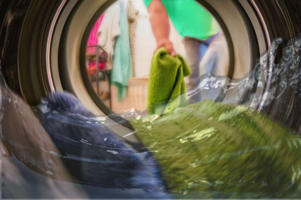 Blick aus einer Waschmaschine 
