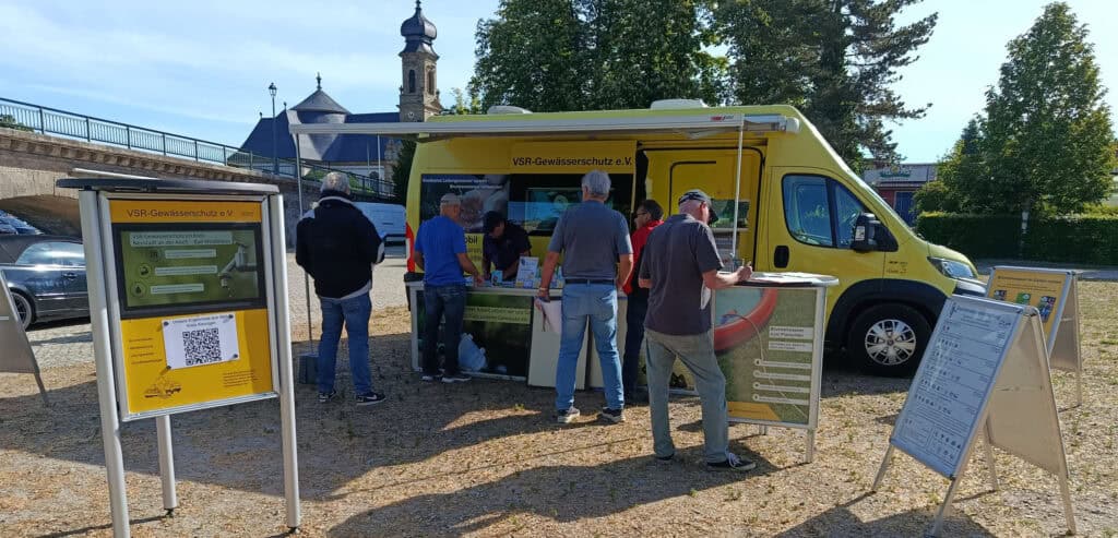 Informationsstand in Kitzingen mit Frank Sombrowski