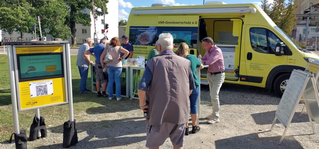 Infostand vom VSR-Gewässerschutz e. V. in Ochsenfurt