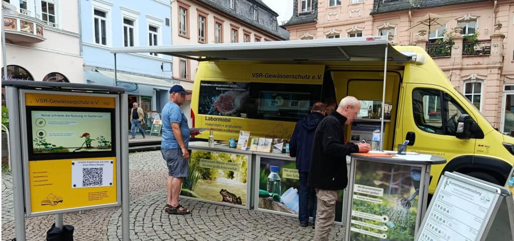 Infostand vom VSR-Gewässerschutz e. V. in Bingen
