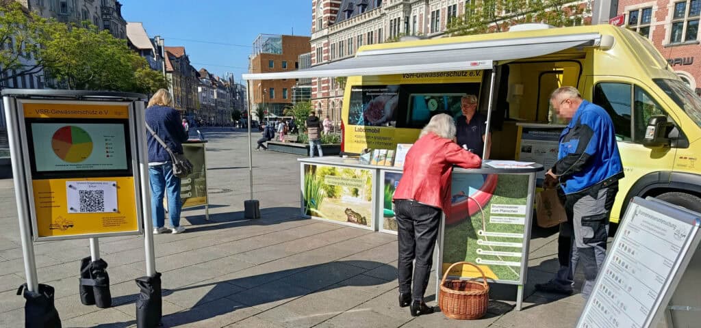 Infostand vom VSR-Gewässerschutz e. V. in Mühlhausen